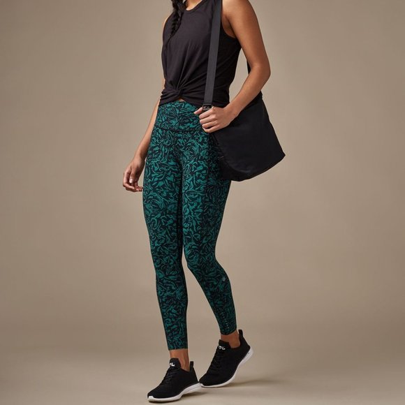 LULULEMON green fast and free 7/8 tight - Picture 7 of 12